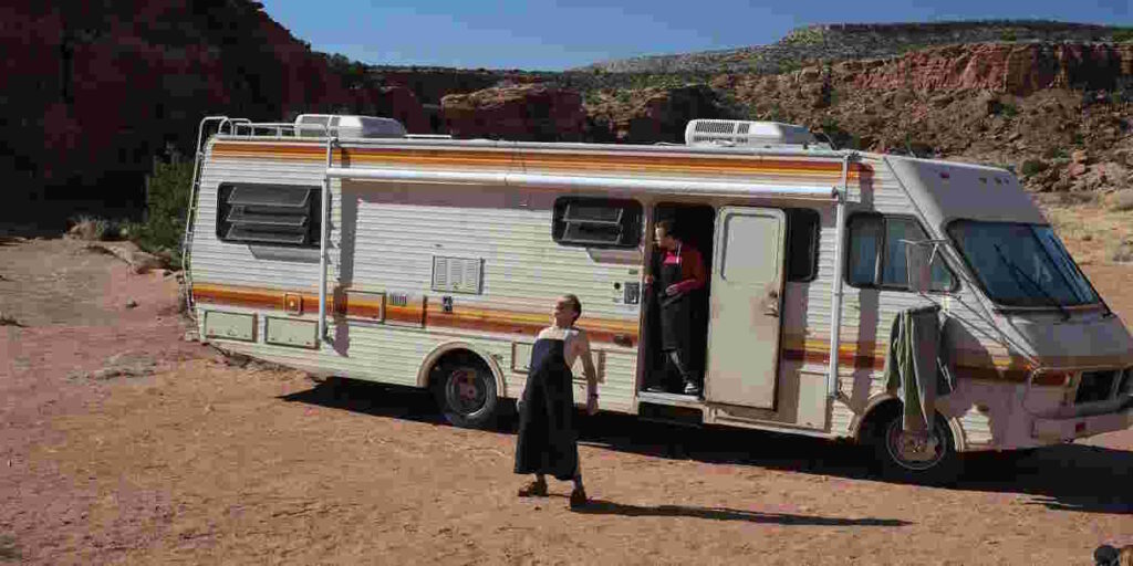Estacionados no deserto: a casa sobre rodas dos cozinheiros mais perigosos do Novo México.